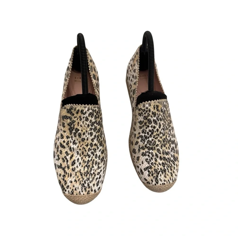 Stuart Weitzman Biarritz Leopard-Print Linen Espadrille, Sun Leopard Size 7.5 M